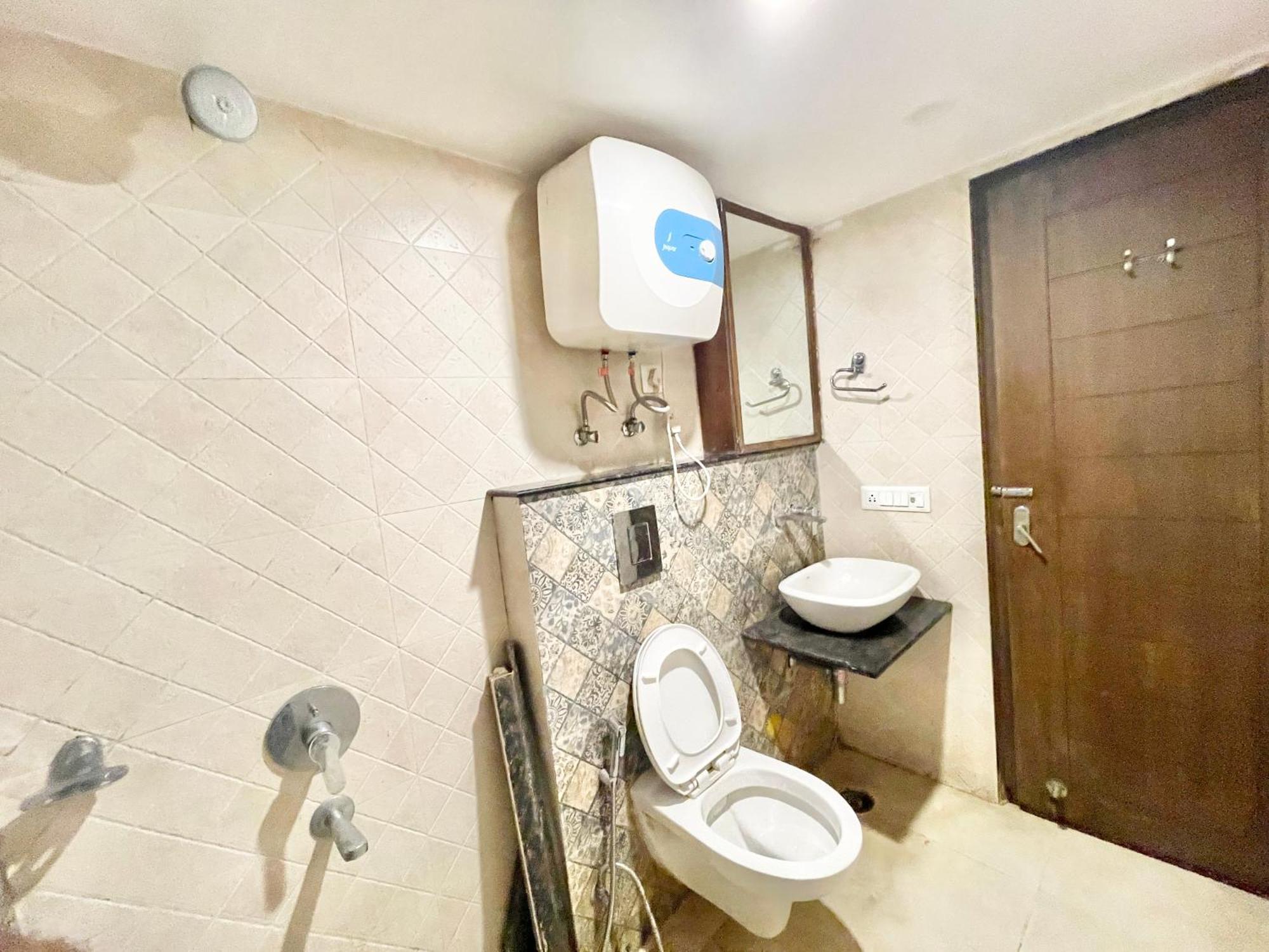 Hotel Rb International ! Puri Near-Sea-Beach-And-Temple Fully-Air-Conditioned-Hotel With-Lift-And-Card Payment Accepted-Parking-Facility, Best Hotel In Puri Ngoại thất bức ảnh